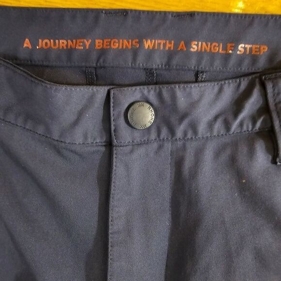 Rhone Commuter Pants Mens 33 Navy Blue Straight Stretch Flex Knit - Picture 10 of 12